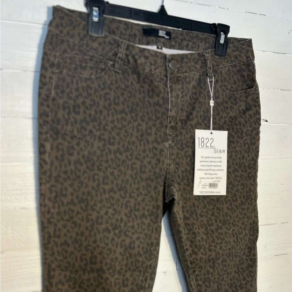 NWT 1822 Denim animal cheetah print, brown and black, skinny ankle. Size 25 (2)